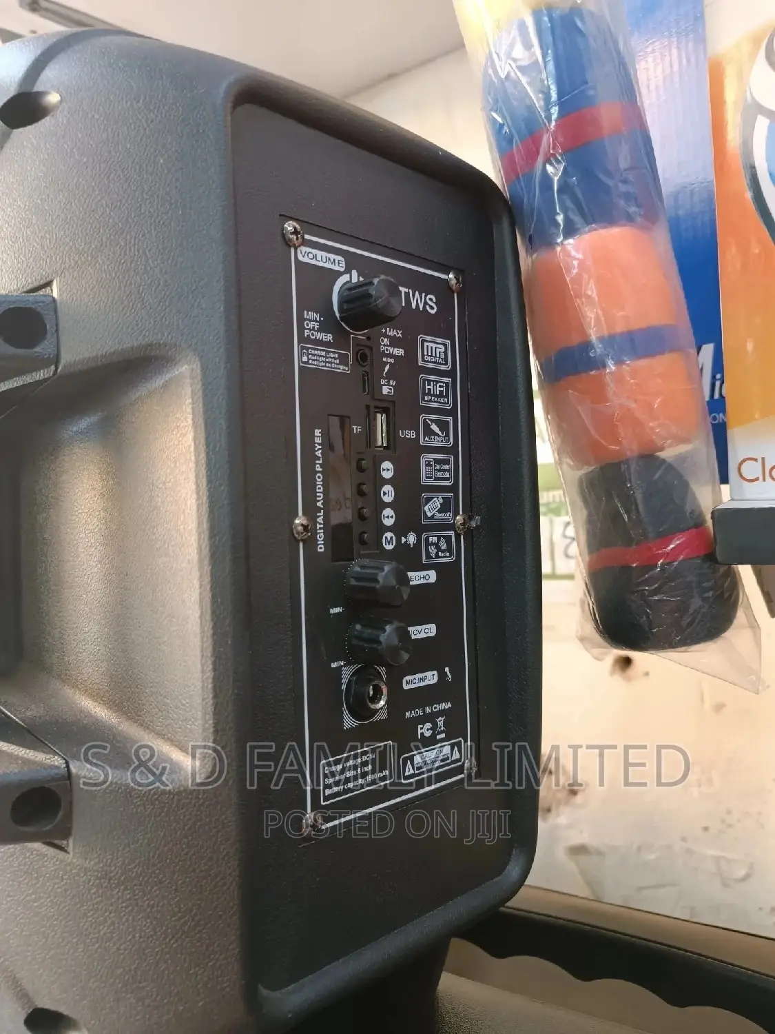 UKC Powered Speaker