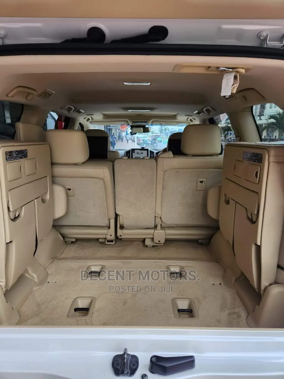 Toyota Land Cruiser 4.6 V8 ZX 2017 White