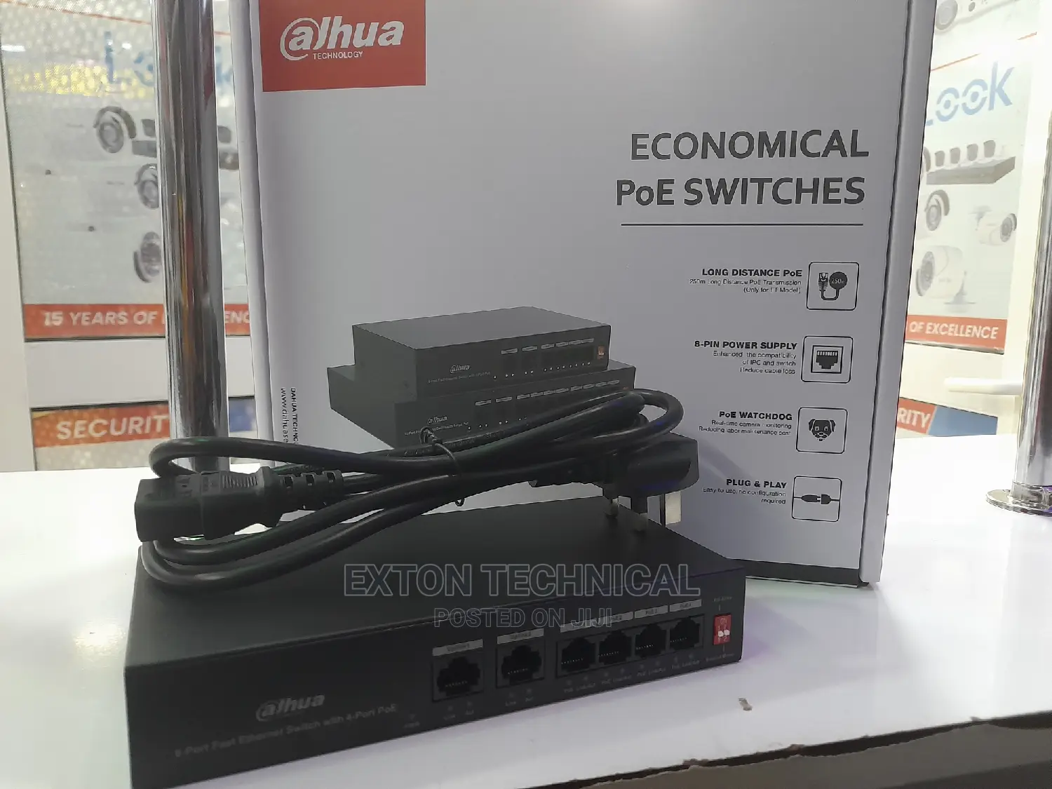 4 Port POE Dahua Switch With Uplink and Downlink