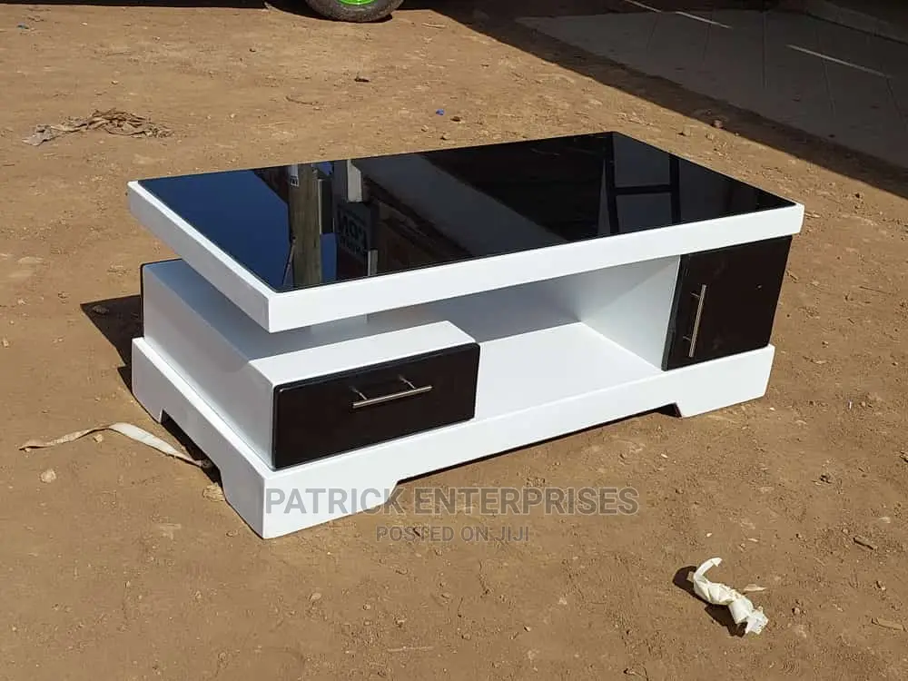 Morden Coffee Table