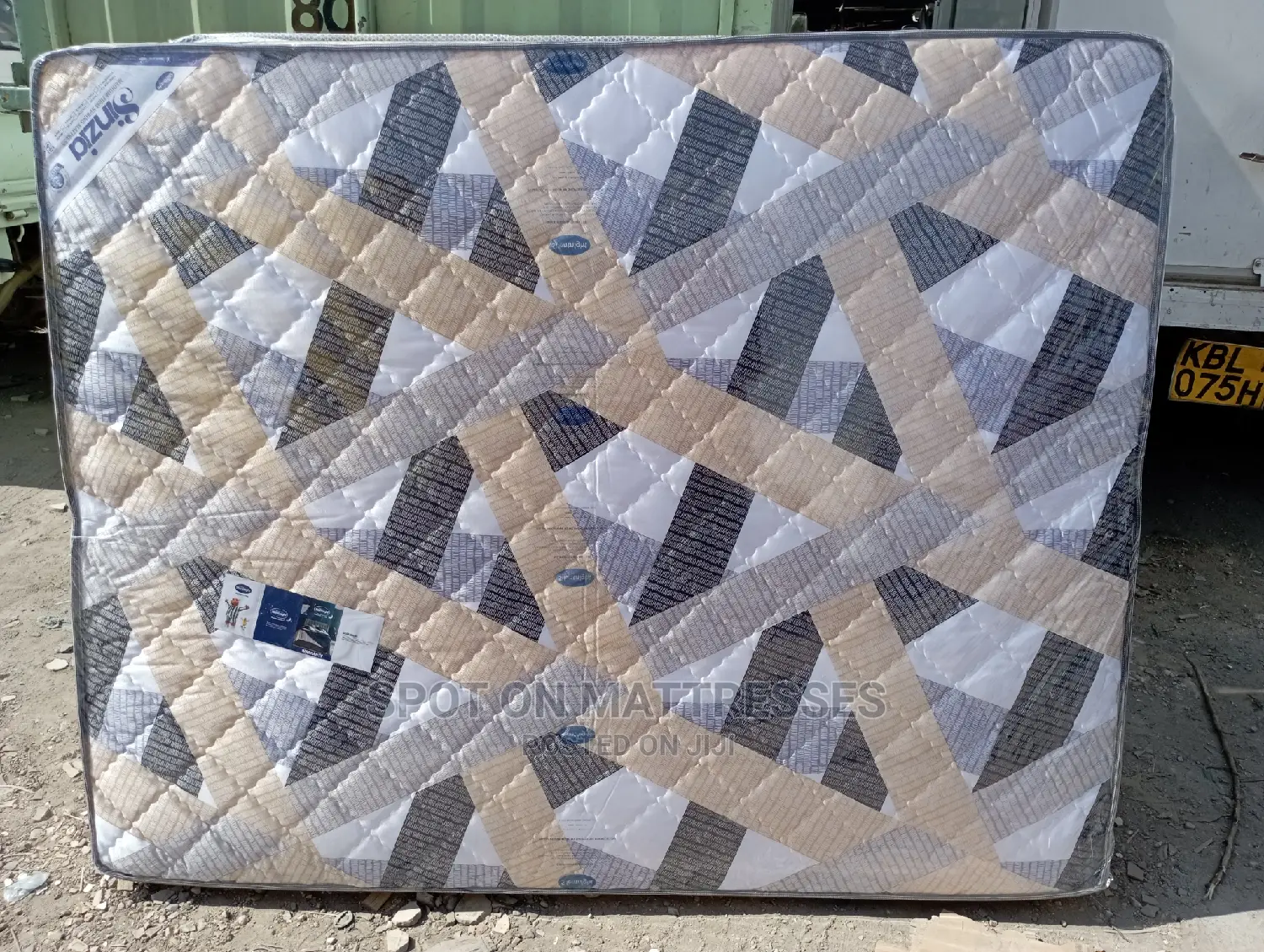 Queen Size 10inch Spring Mattress