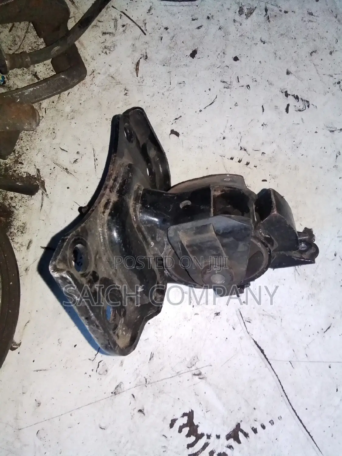 RAV 4 Gearbox Mountain (L.H.S)