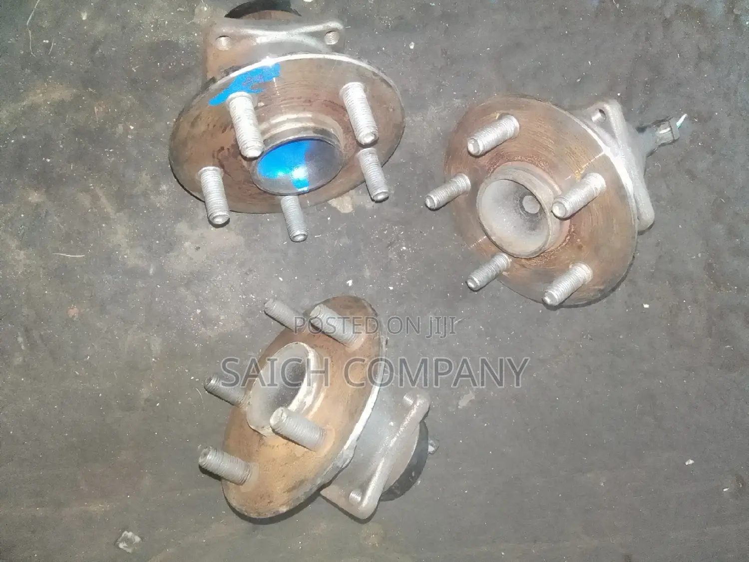 Premio 240 Rear Wheel Hub