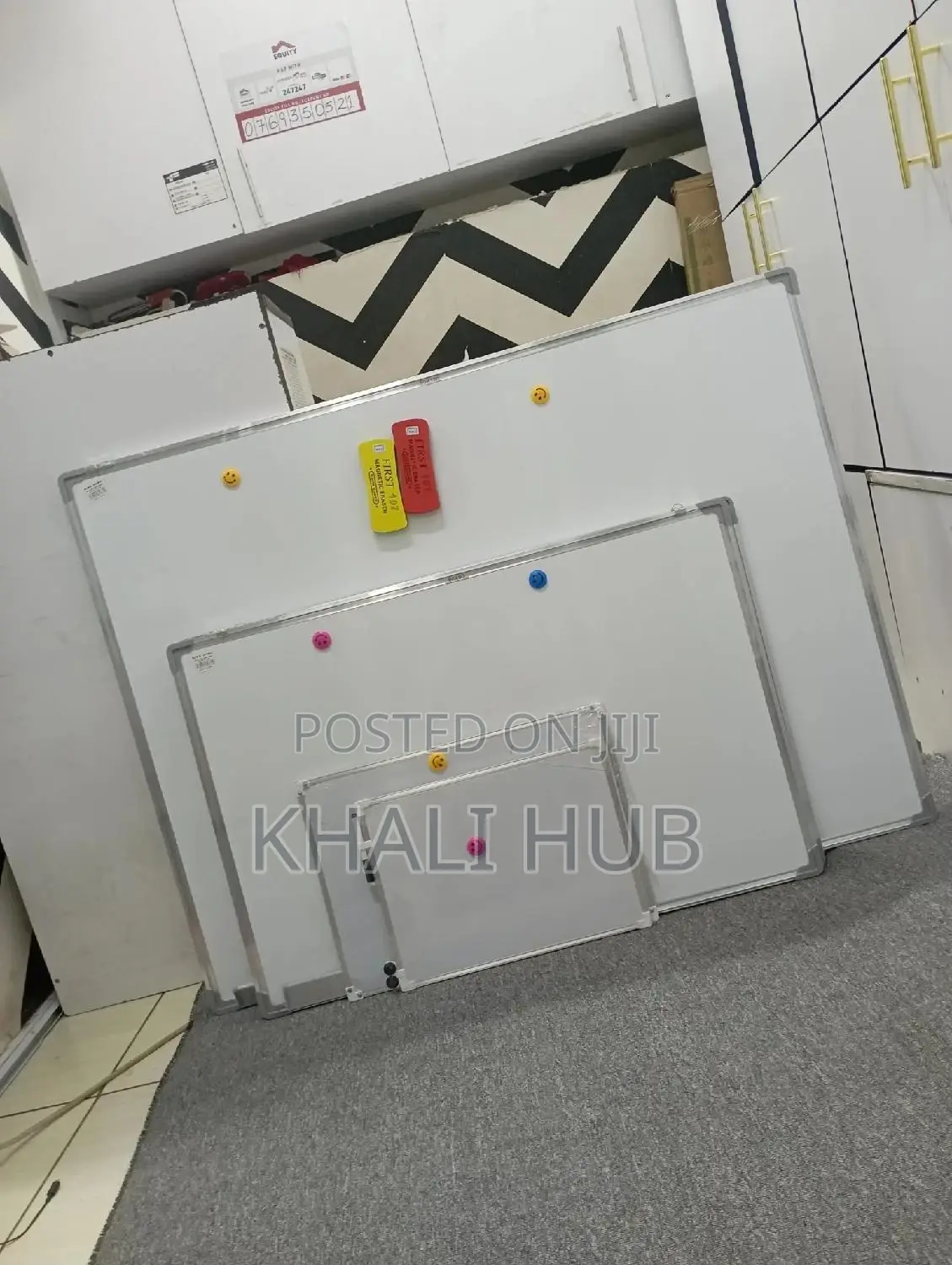 [White Board ~White Board ~White Board]