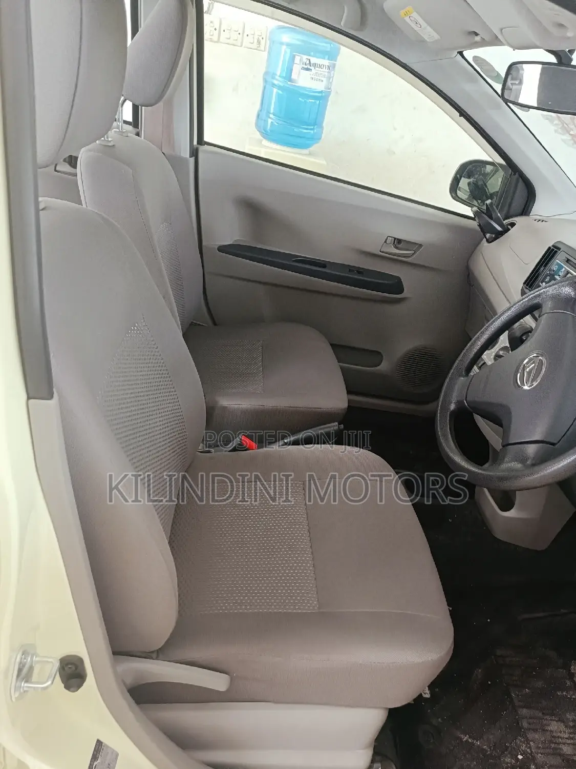 Daihatsu Mira 2016 Yellow