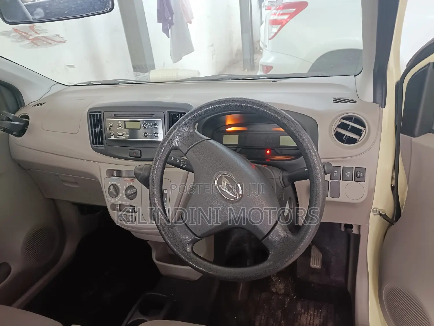 Daihatsu Mira 2016 Yellow