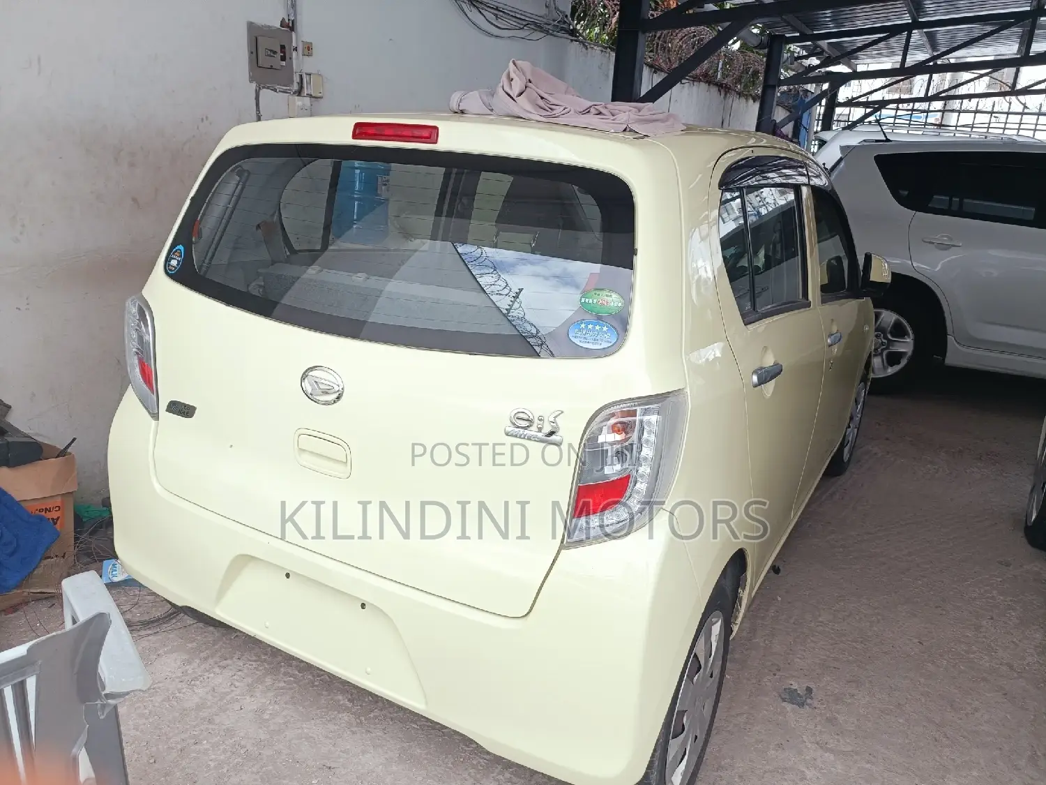 Daihatsu Mira 2016 Yellow