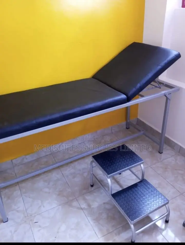 Examination Couch ( Local)