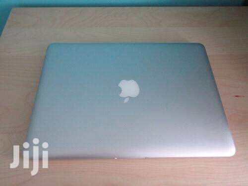 Laptop Apple MacBook Pro 4GB Intel Core i5 HDD 500GB