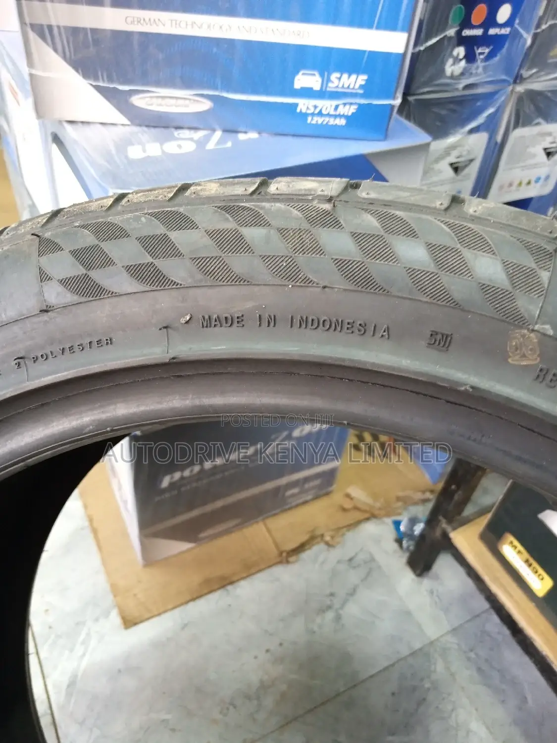 255/40r17 Accelera Tyre