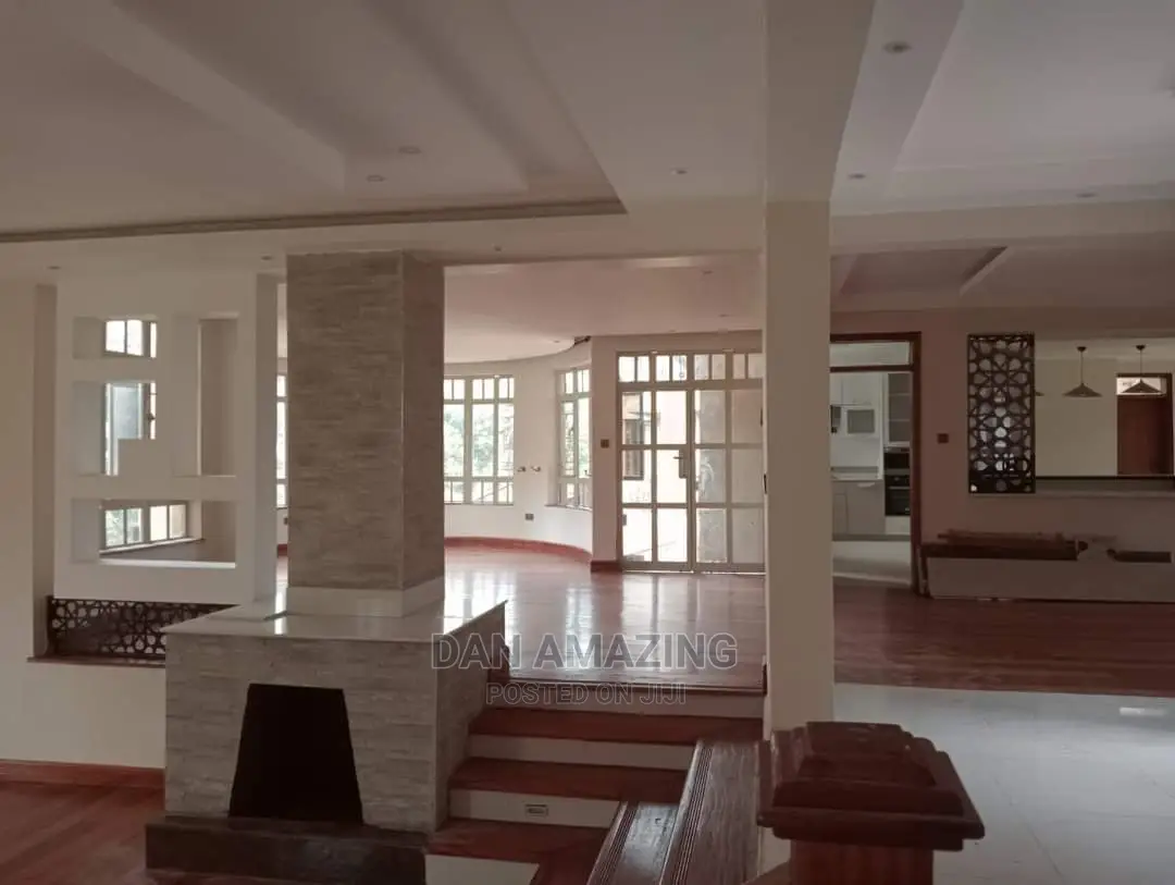 9bdrm Maisonette in Nyari for Sale