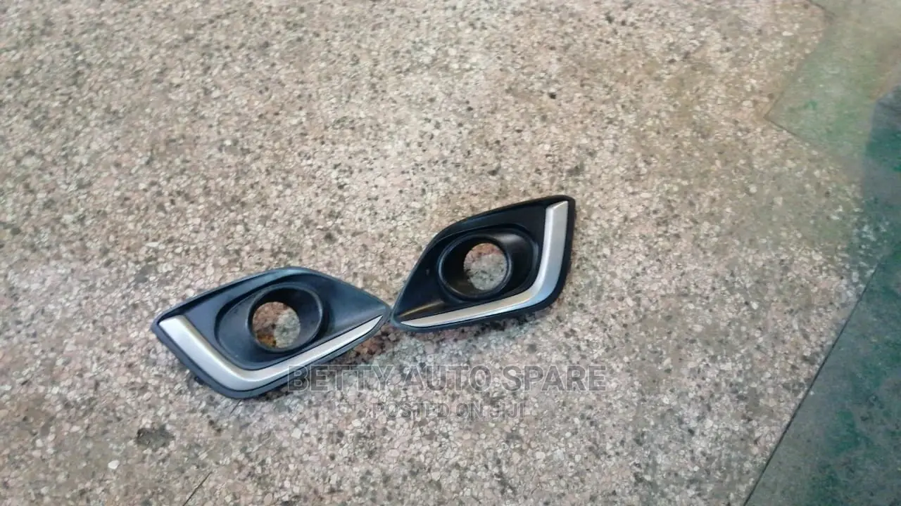 Suzuki Swift Foglights Covers/Chrome