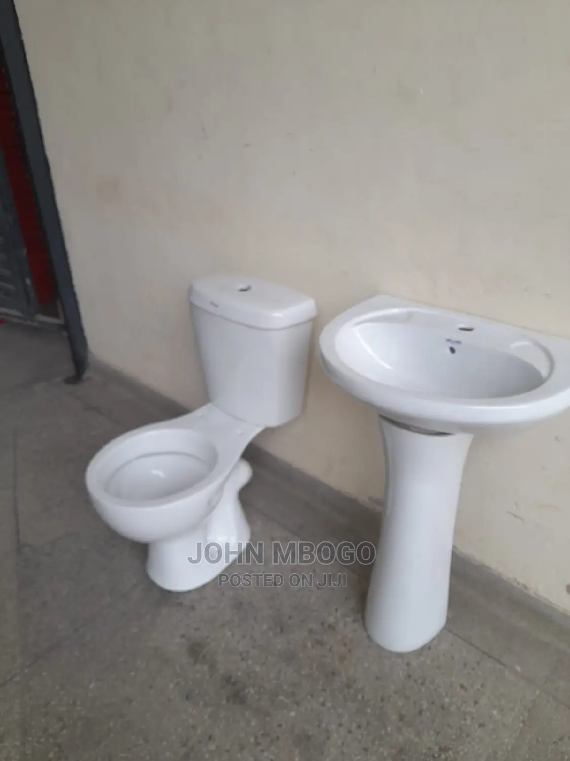 Close Couple Toilet /Asian Toilet