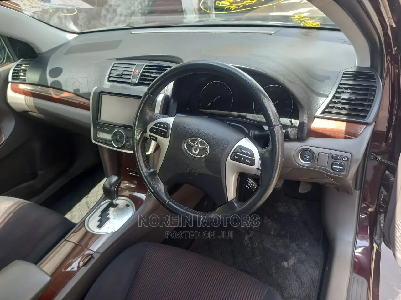 Toyota Premio 2015 Purple