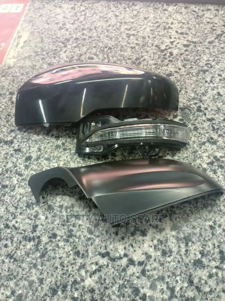 Subaru Outback/Forester 2018 Side Mirror Cover