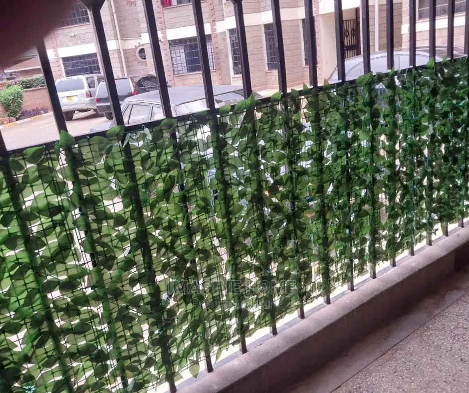 Expandable Green Fence