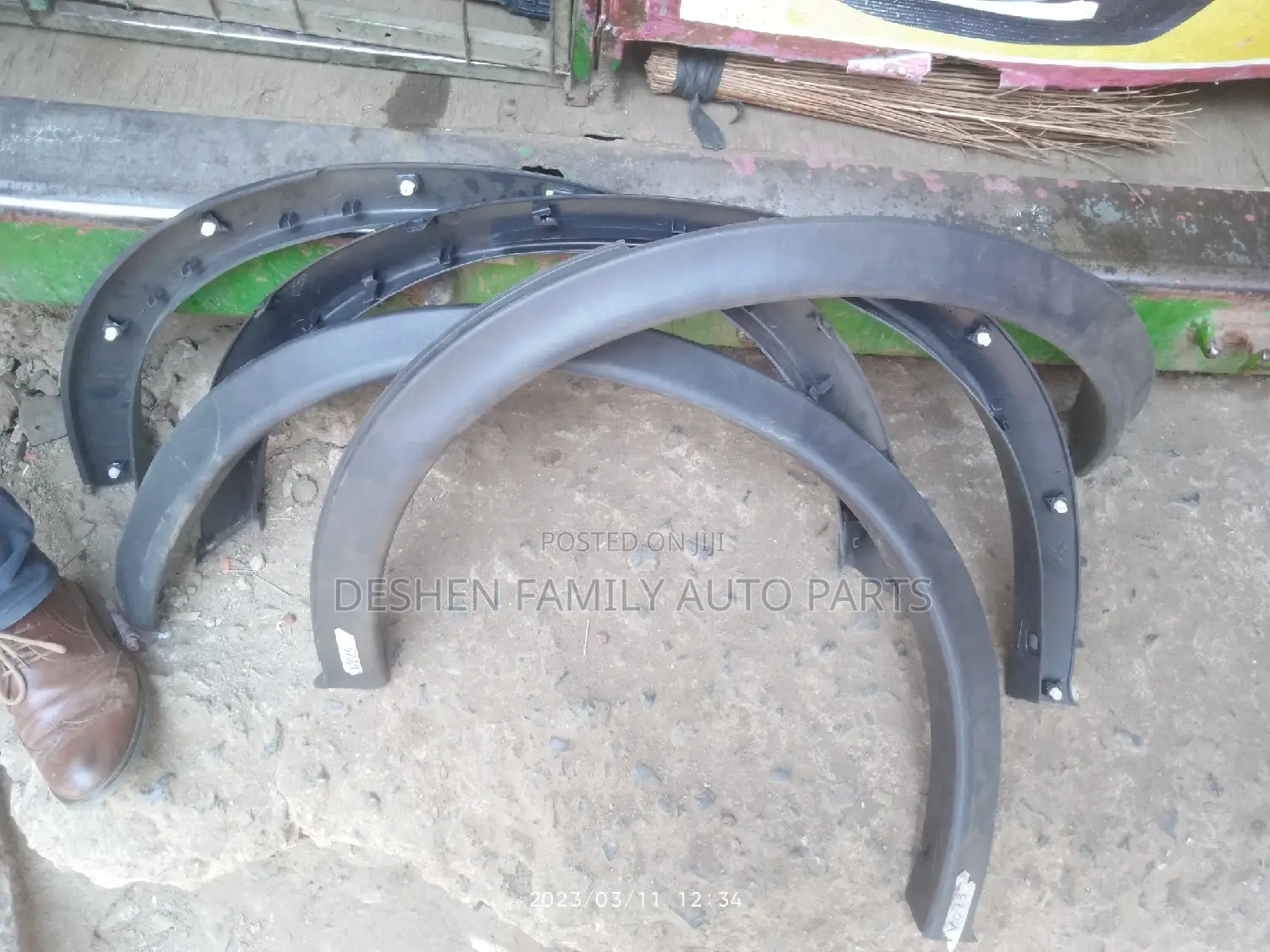 Nissan Juke Wheel Mouldings