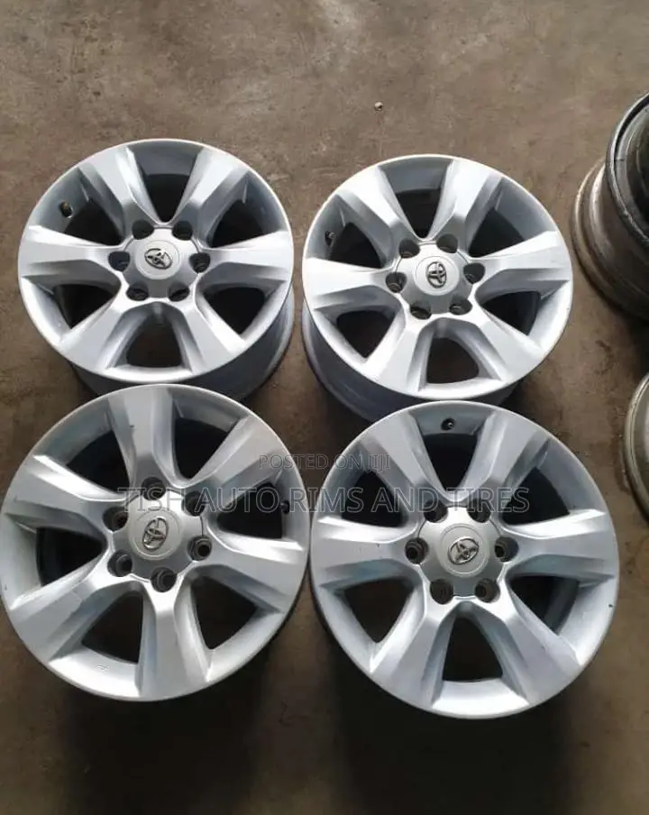 Land Cruiser Prado 17 Inch Rims Set