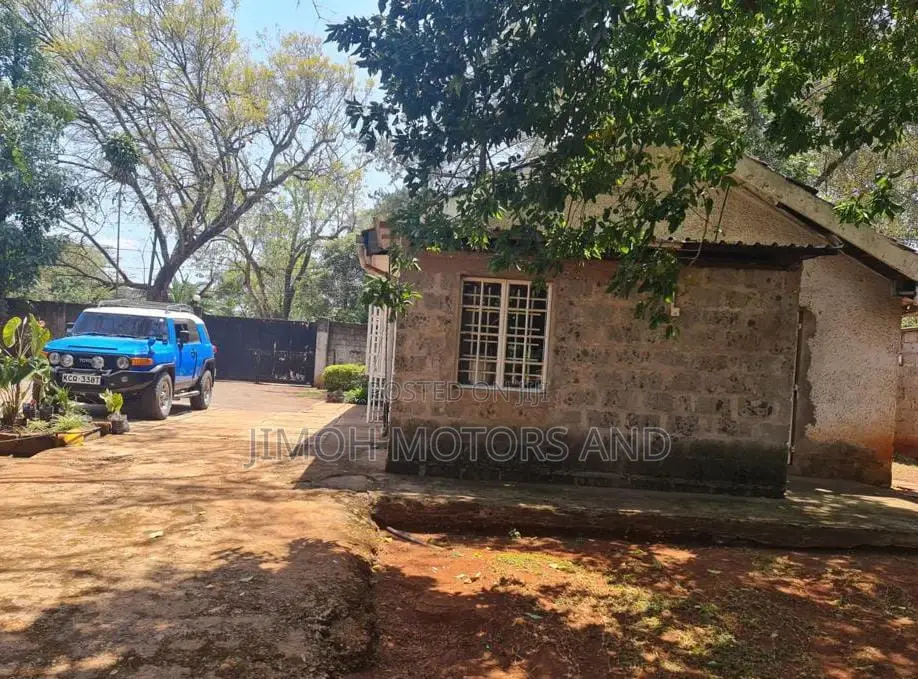 3bdrm Bungalow in Parklands/Highridge for Sale