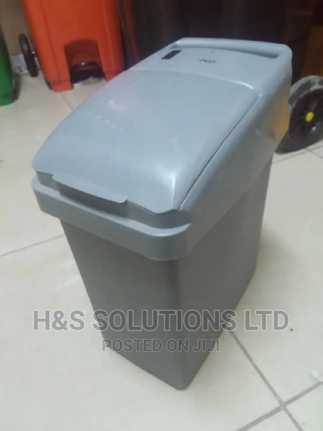 Automatic Sanitary Bin