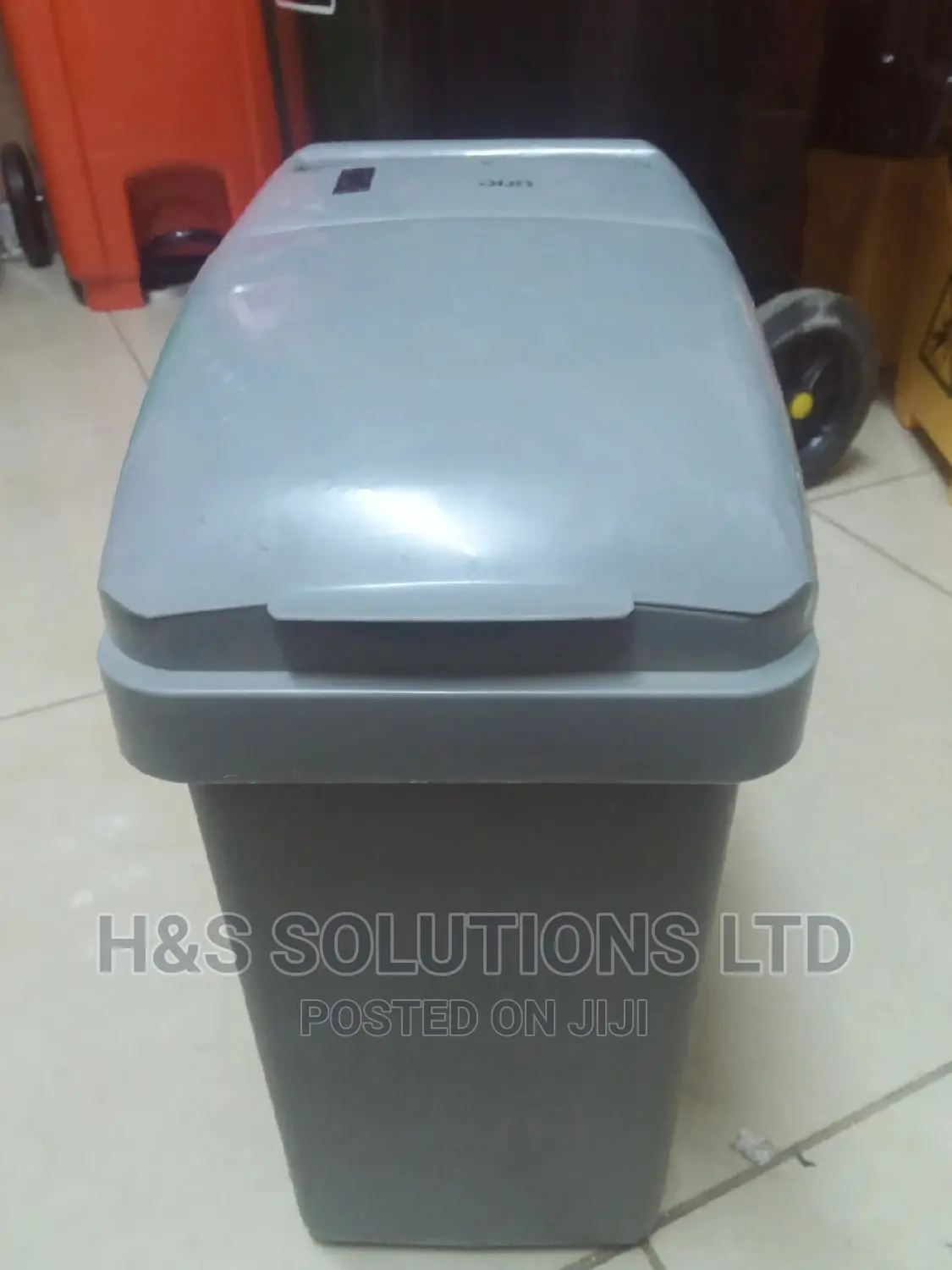 Automatic Sanitary Bin