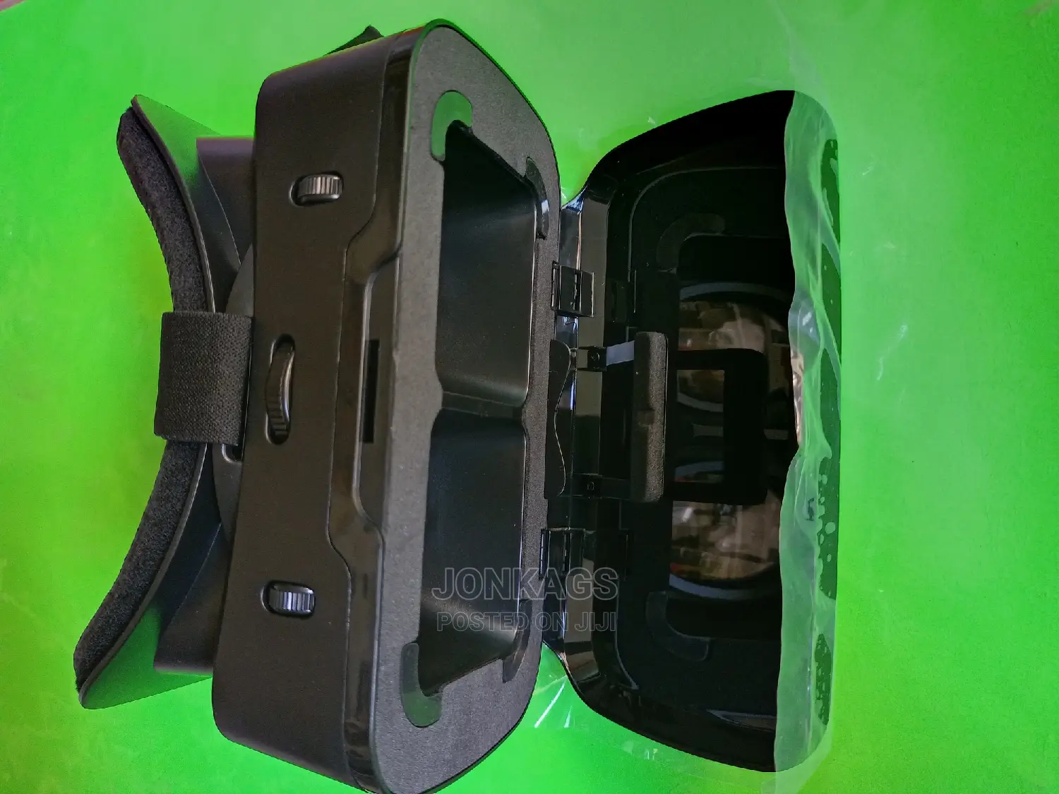 Virtual Reality Glasses for Smartphones