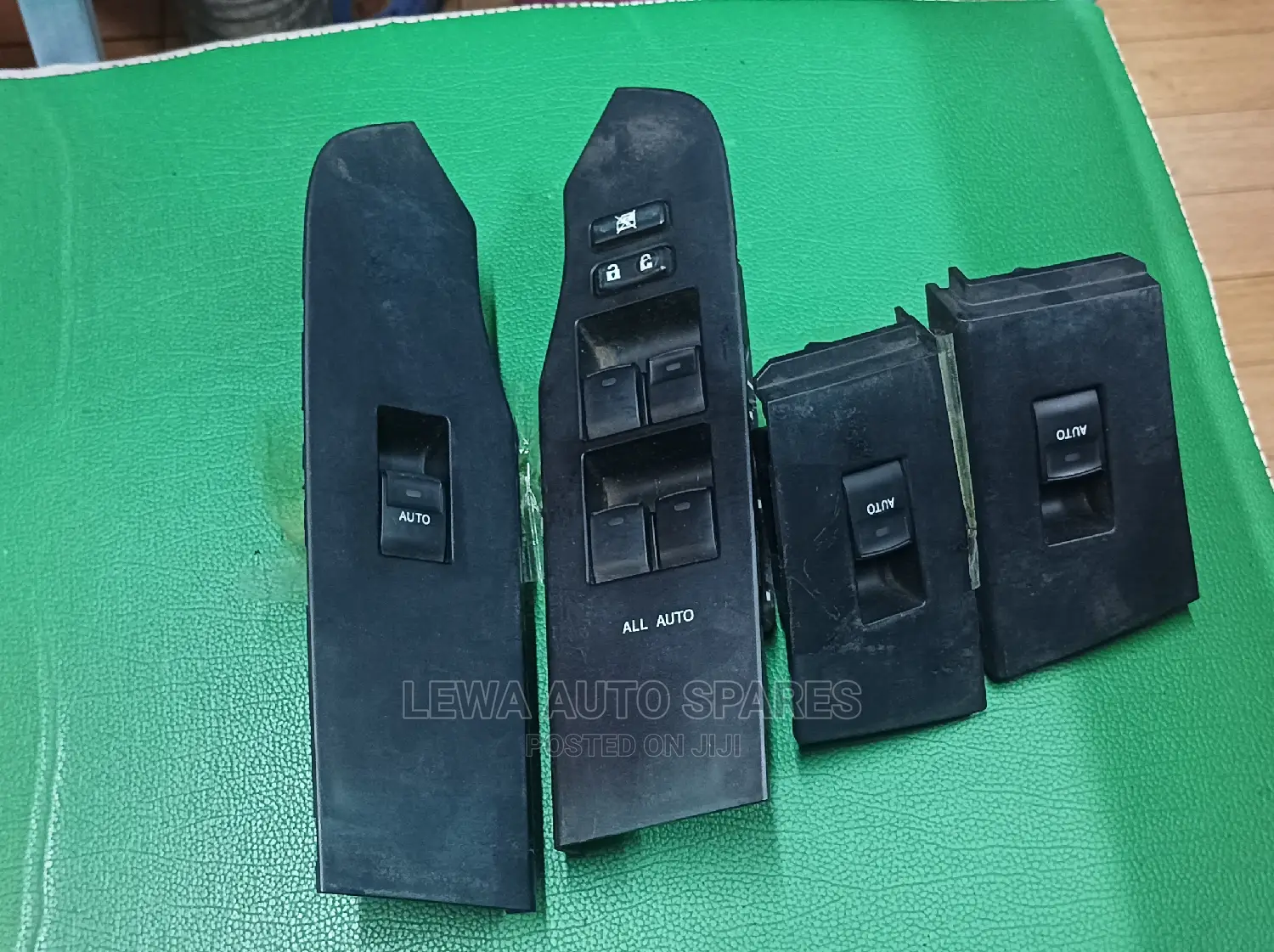 Main Switch Toyota Auris 2014 Model