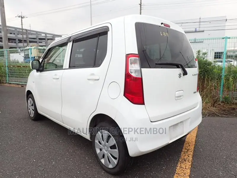 Suzuki Wagon 2015 White