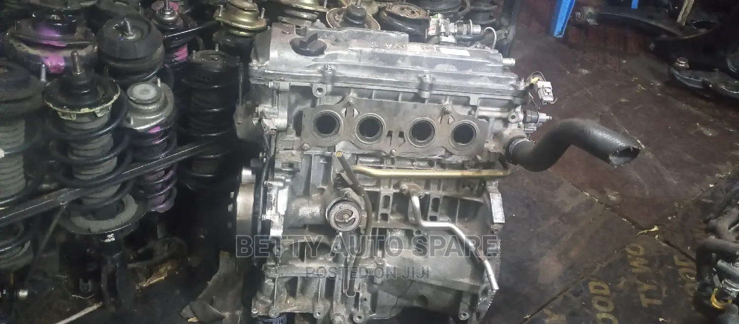 Toyota Noah Slim Engine