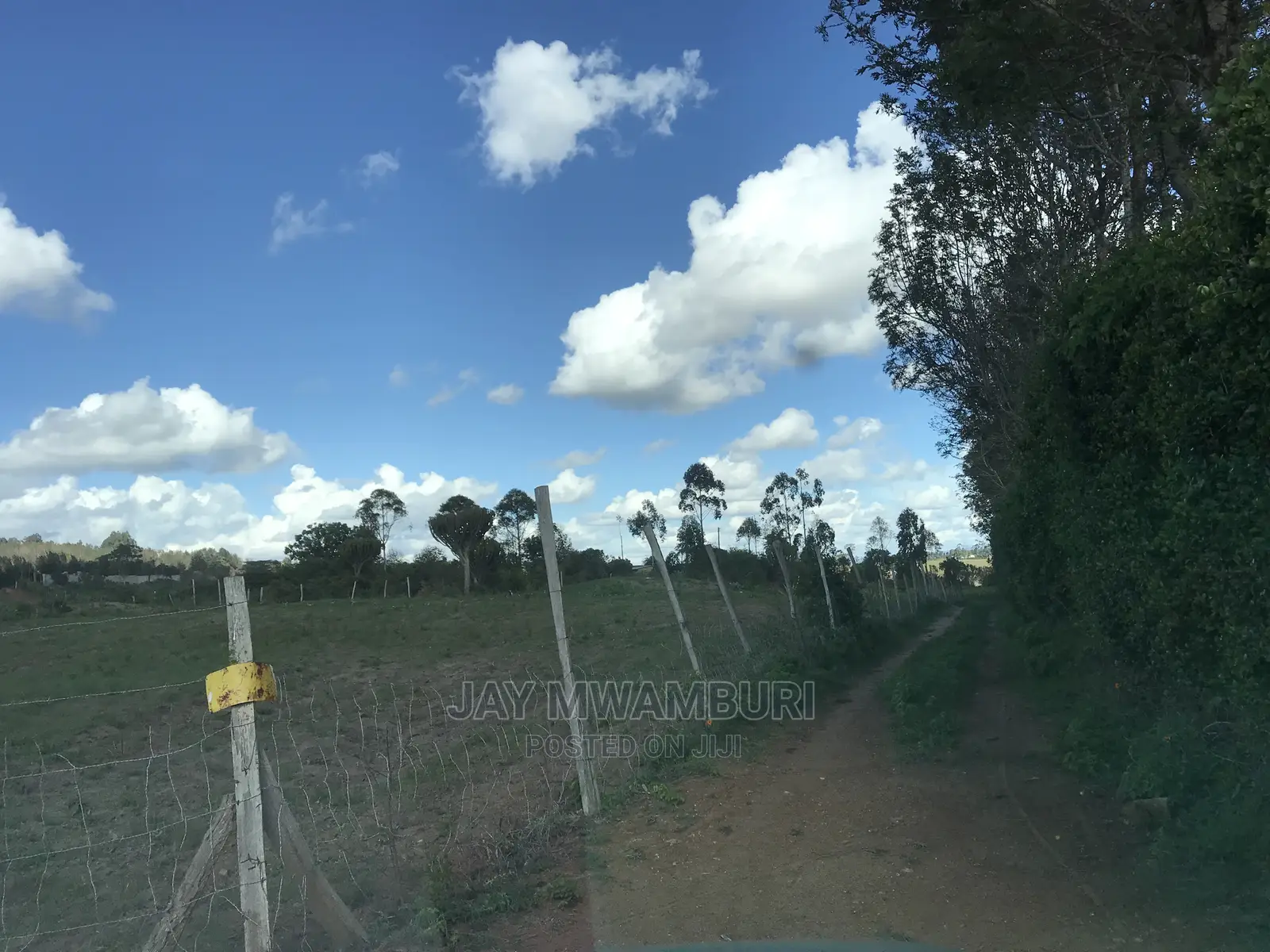 1 Acre Touching Tarmac Mua Hills