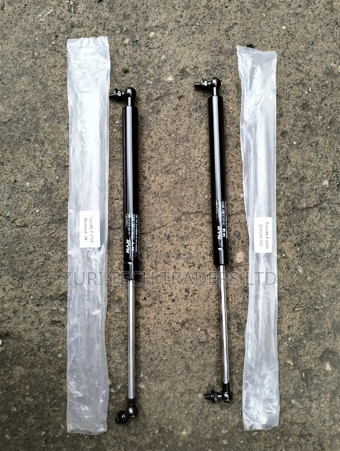 FJ100 Bonnet Shocks