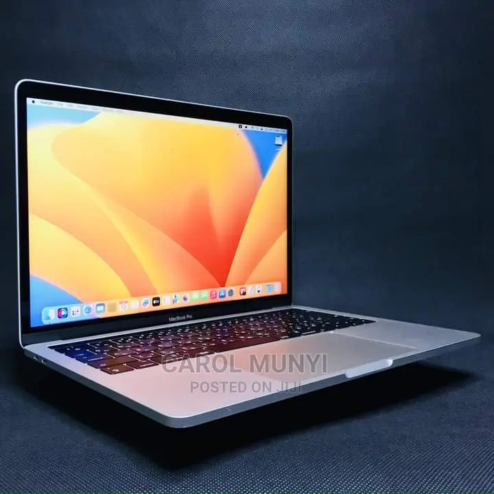Laptop Apple MacBook Pro 8GB Intel Core I5 SSD 500GB