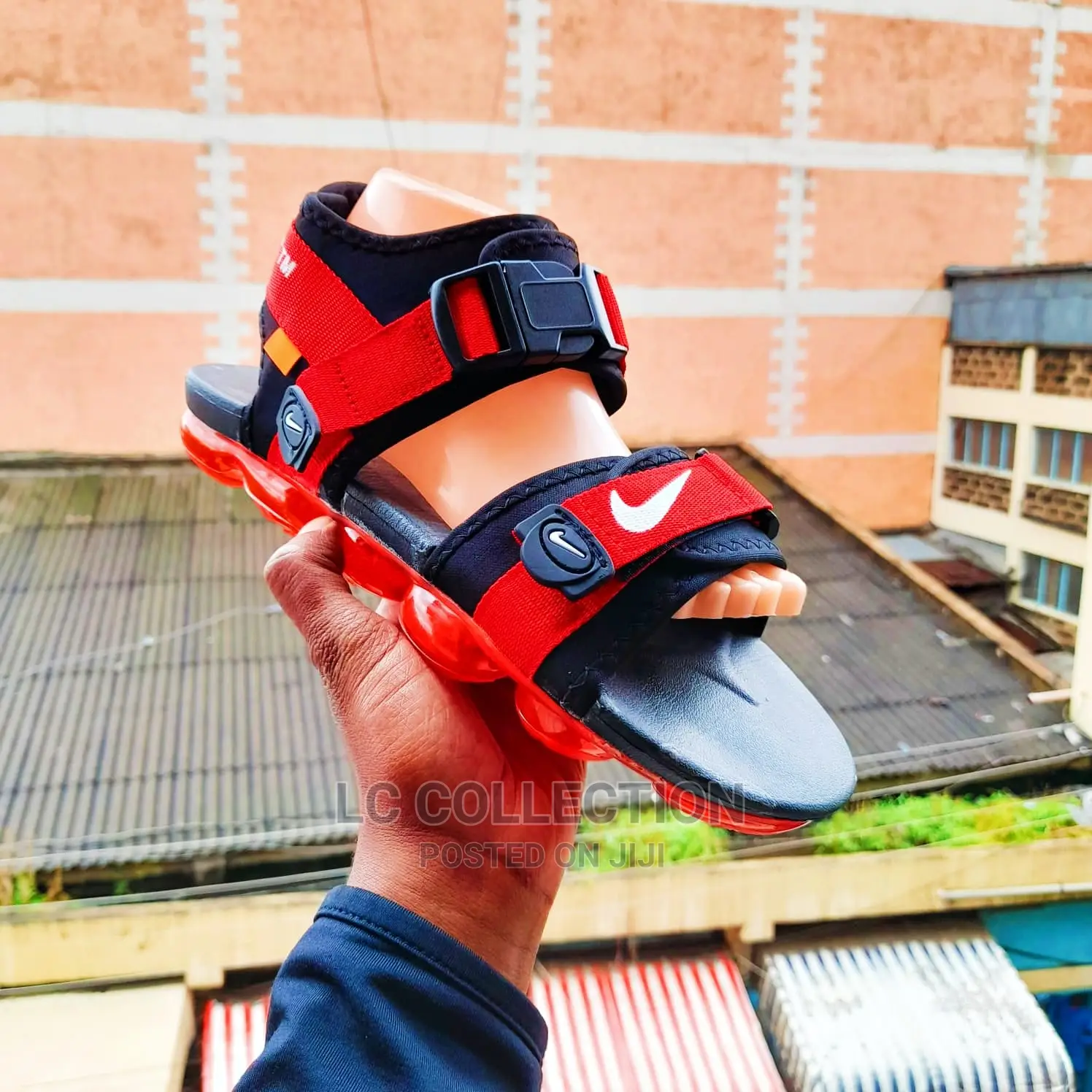 Off White Opens