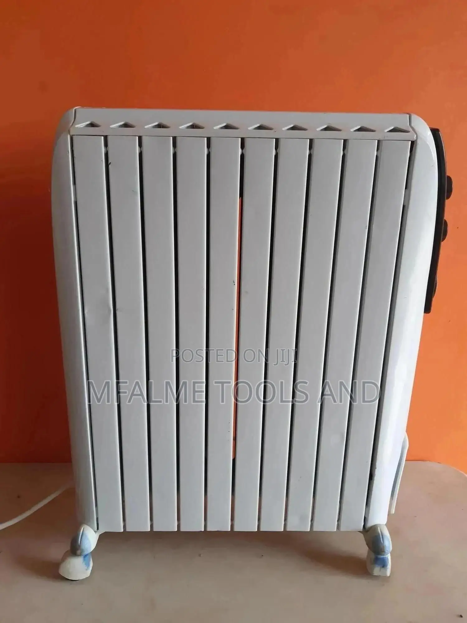 Heater - Oil Filled Portable Electric Floor Radiator - Ex-Uk