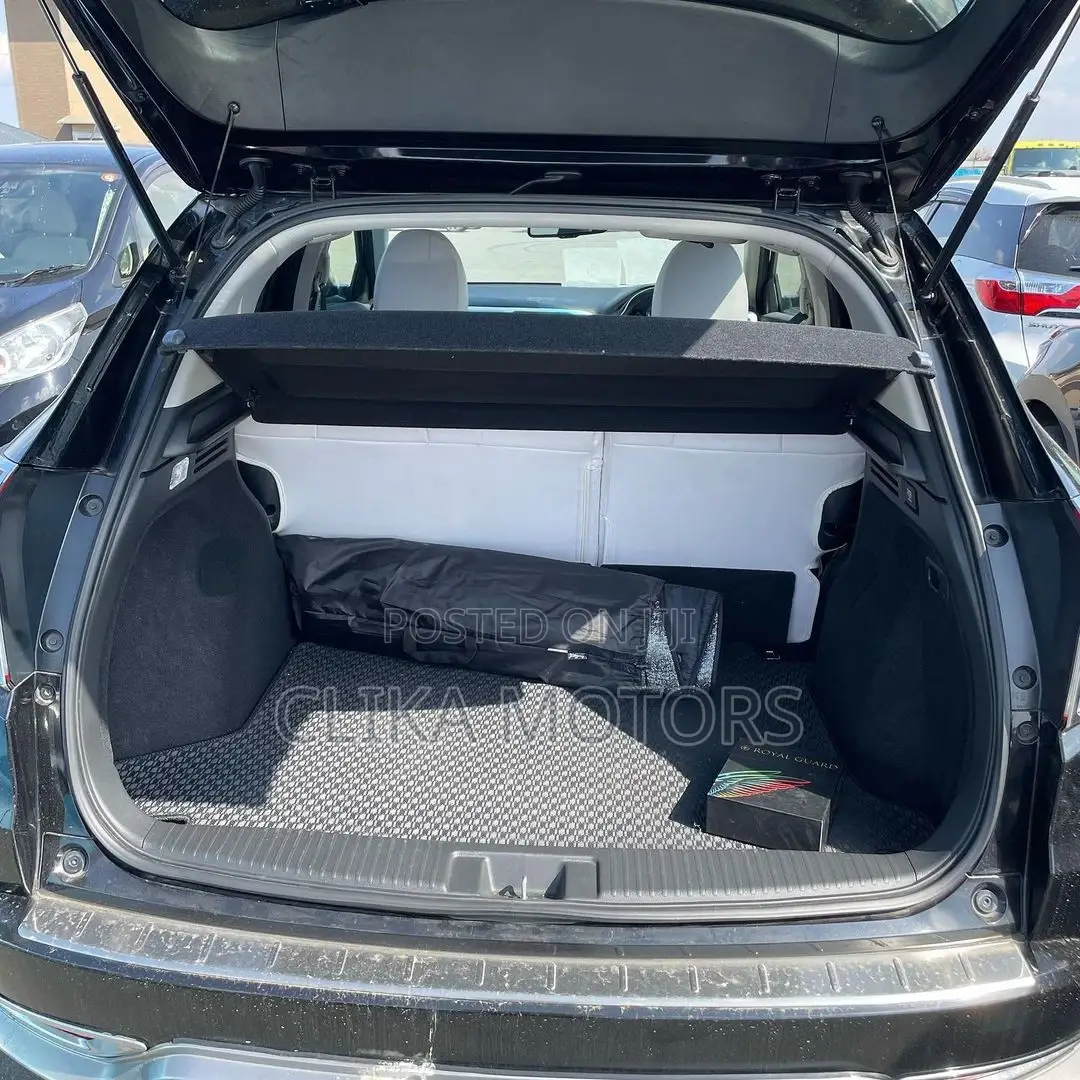 Honda Vezel 1.5 Hybrid 4WD 2016 Black