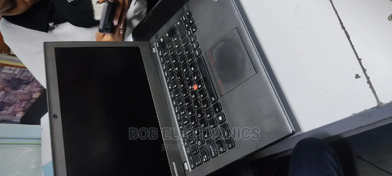 Laptop Lenovo ThinkPad X240 4GB Intel Core I5 HDD 500GB