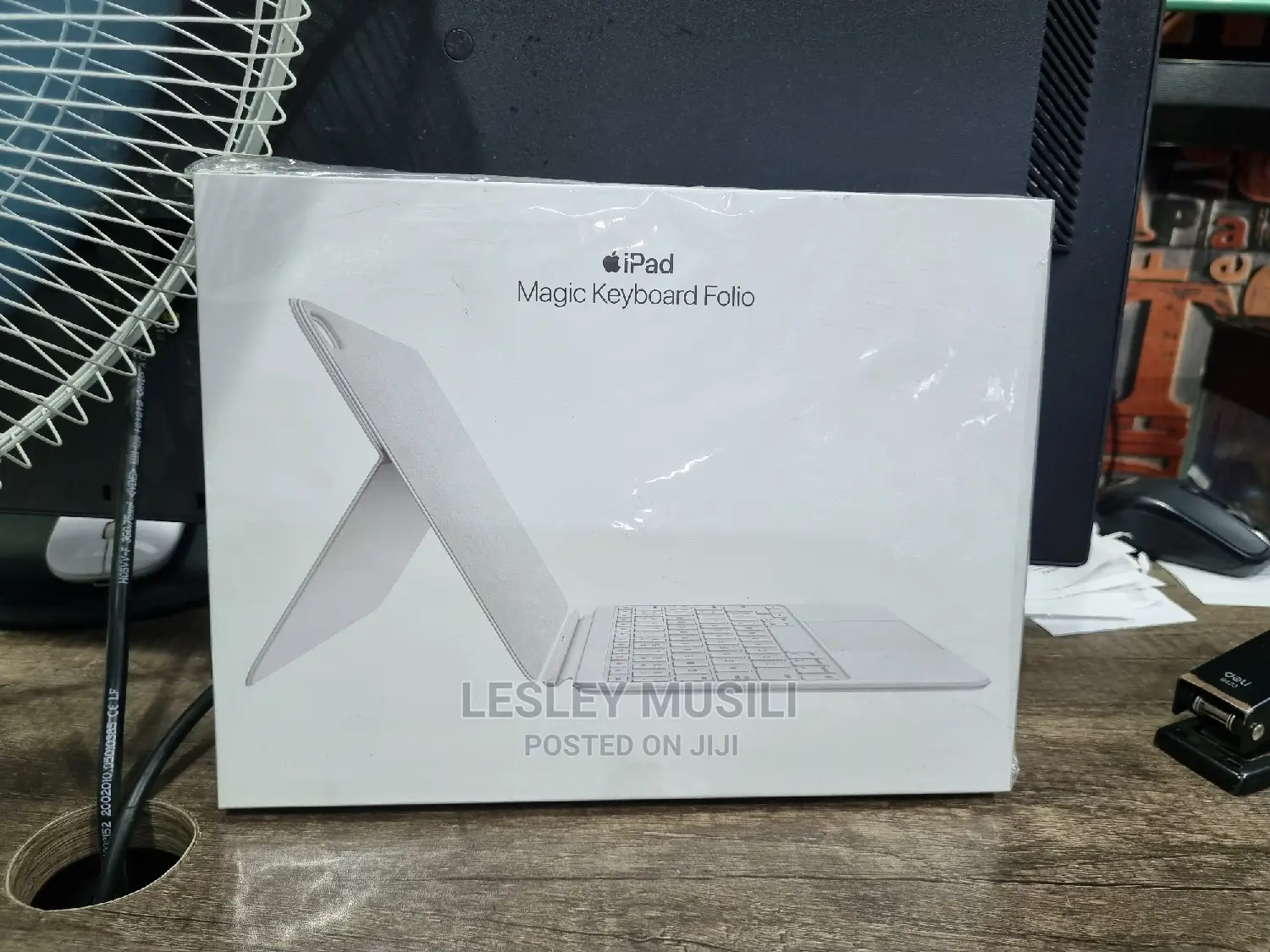 Apple Magic Keyboard Folio 11 Inch(10th Generation)