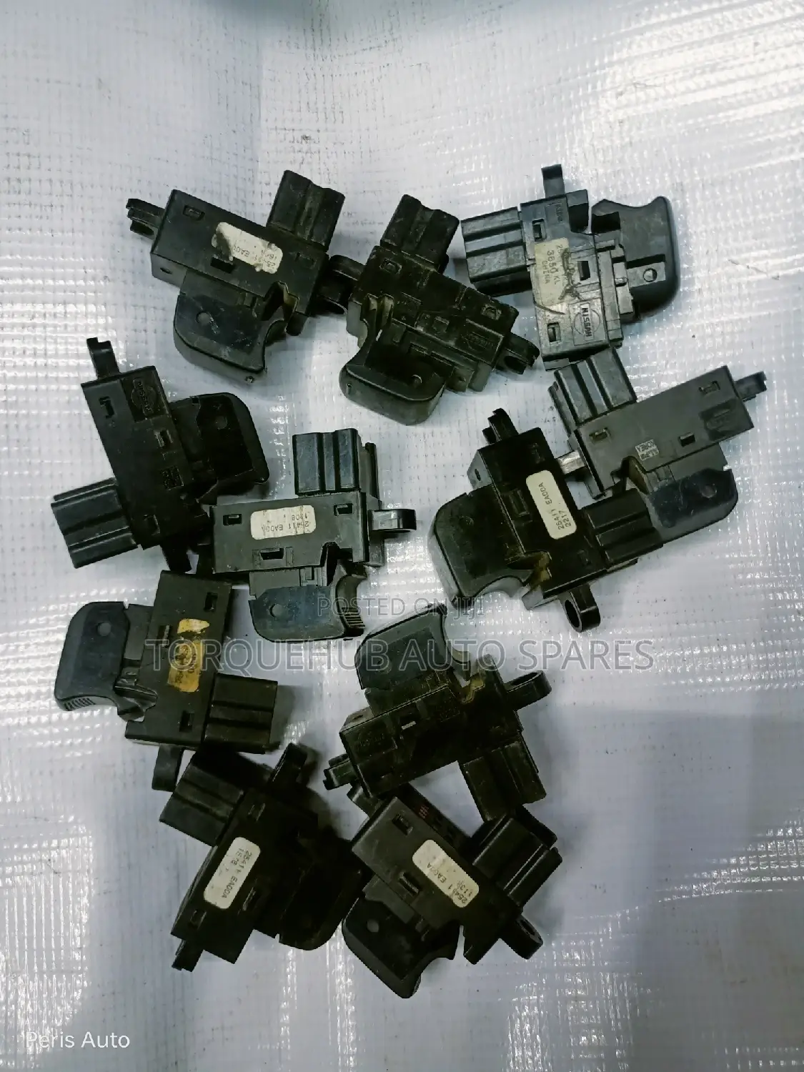 Nissan Wingroad/Xtrail/Murano Rear Door Switch