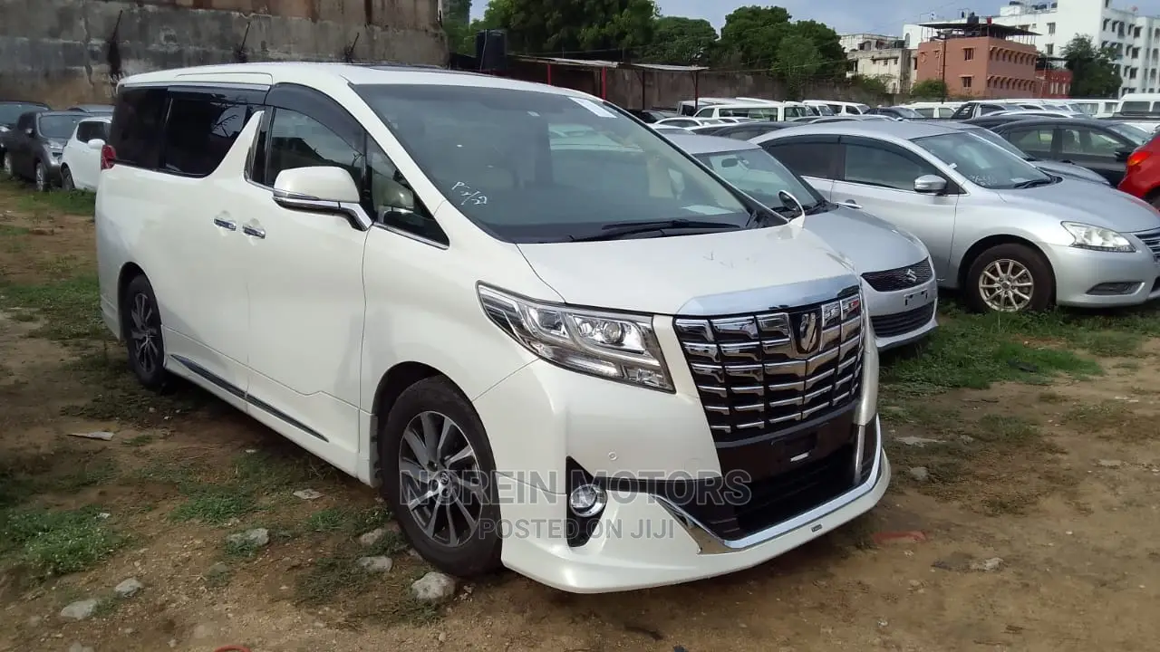 Toyota Alphard 2017 Off White