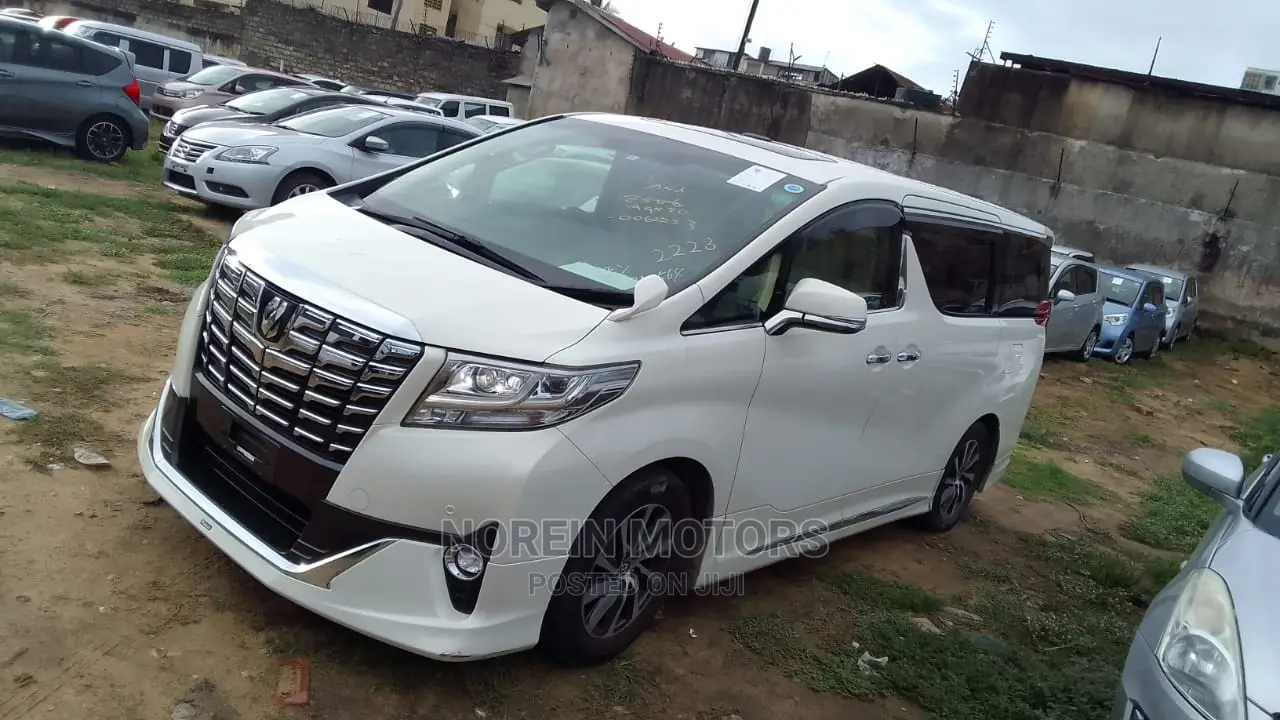 Toyota Alphard 2017 Off White
