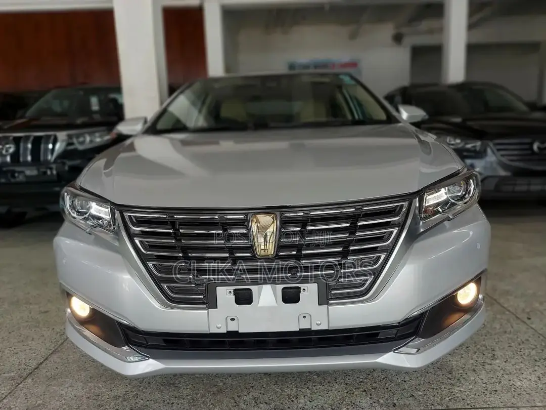 Toyota Premio 2016 Silver