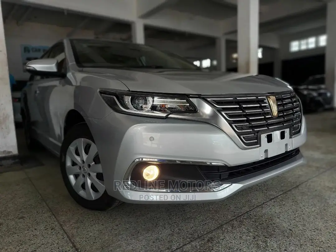 Toyota Premio 2016 Silver