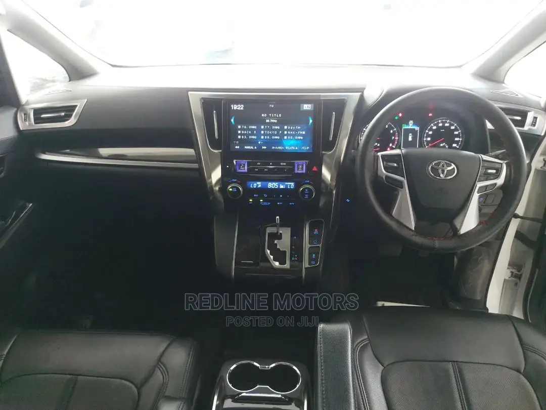 Toyota Vellfire 2016 Silver