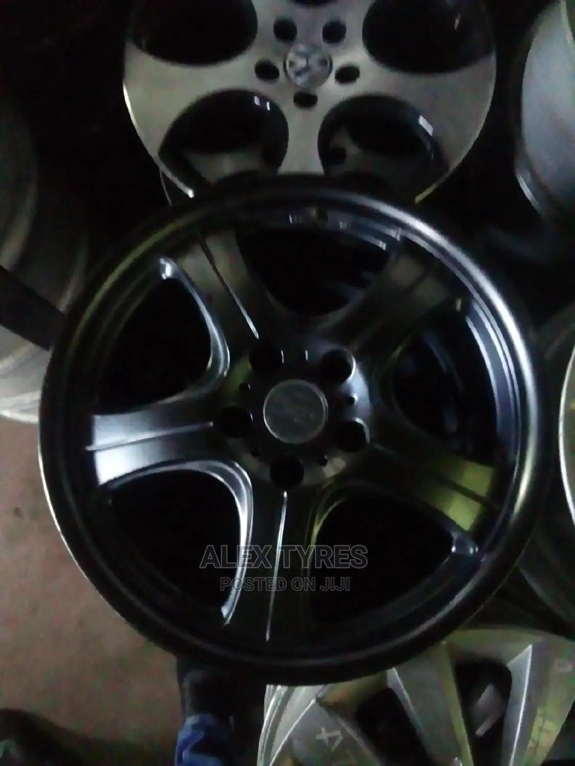 Size 17 Inches Voxy Alloy Rims Set