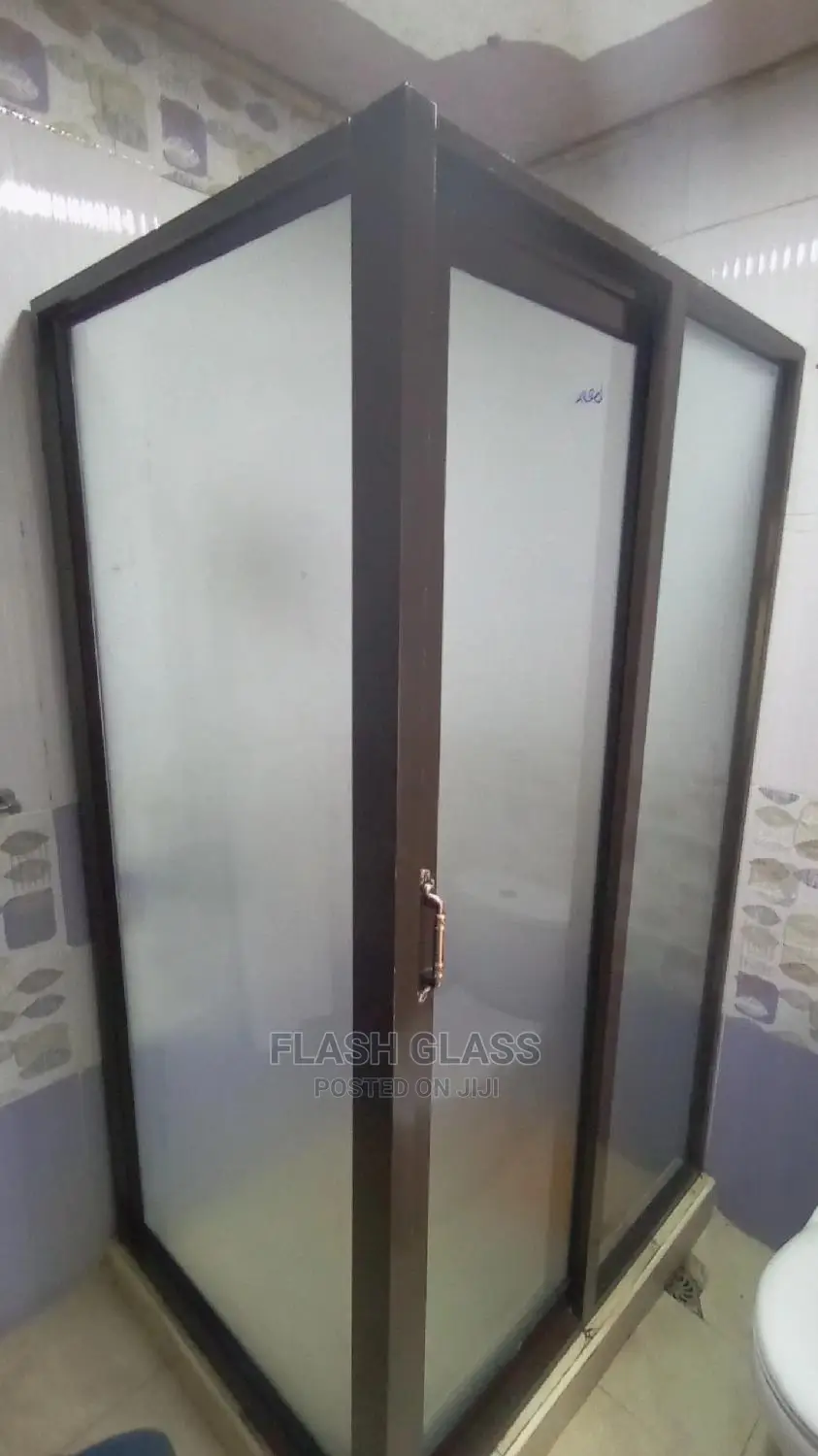 Aluminium Shower Cubicle