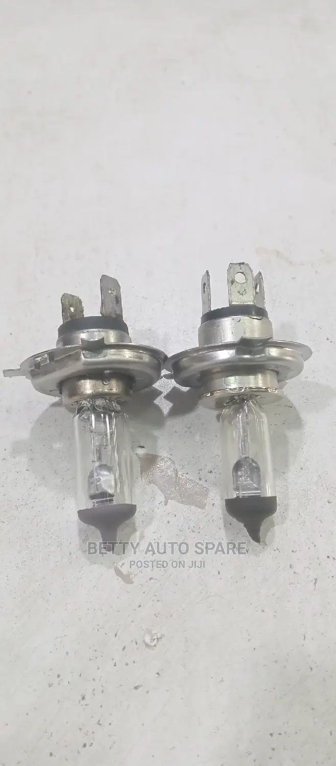 Toyota Vitz Headlight Bulbs