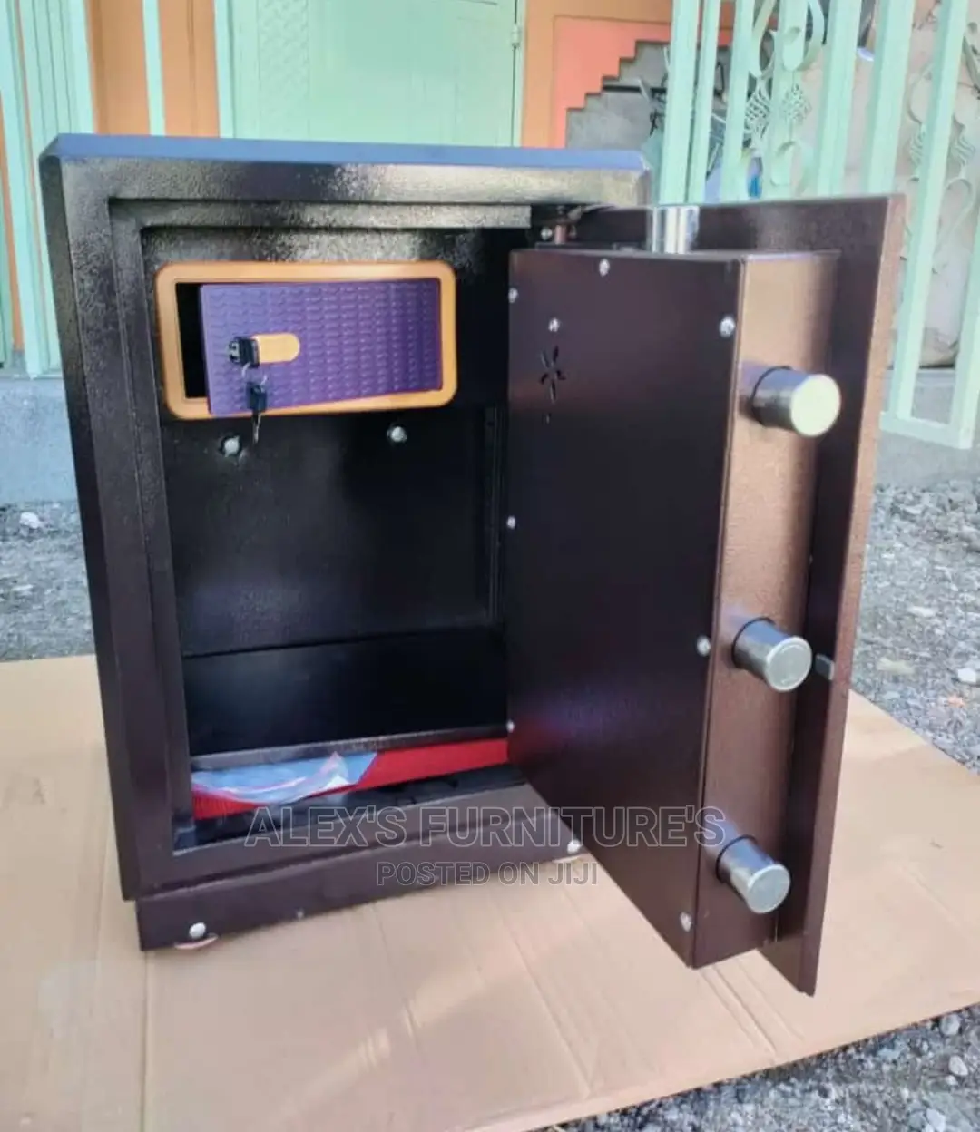 Safe Box 56y