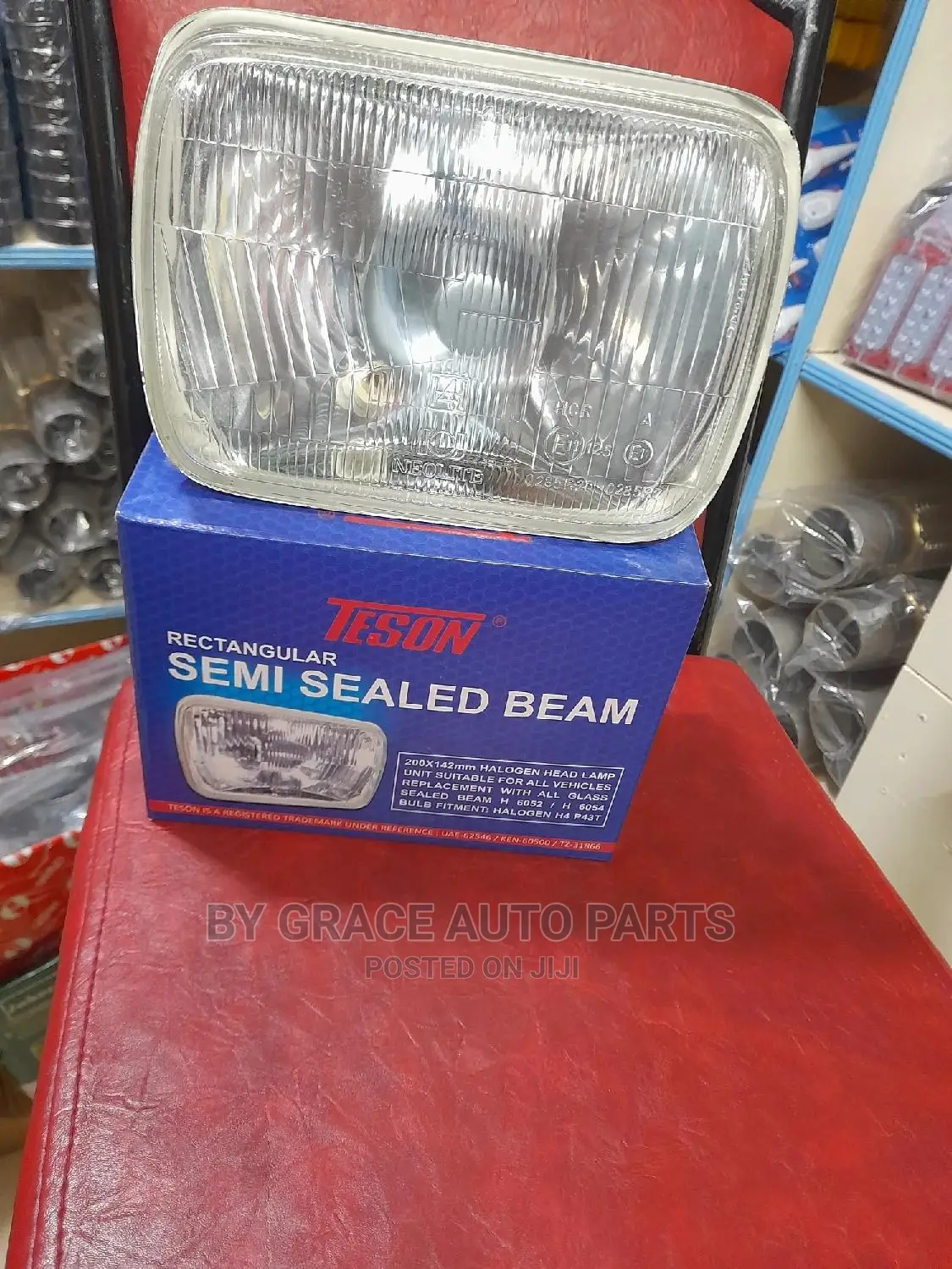 Hilux Yn 55/Yn85//Pickup Headlamp/ Headlight.