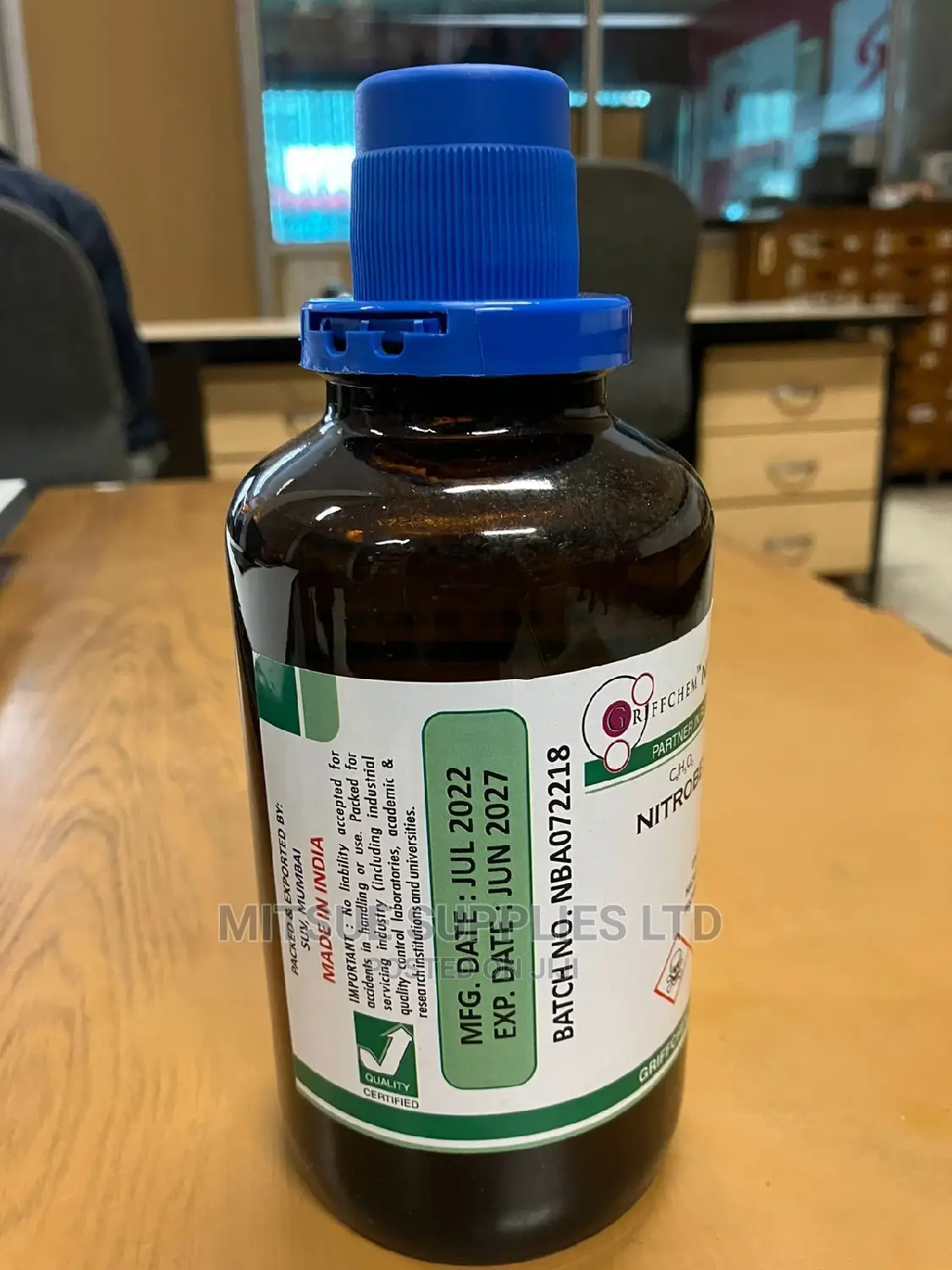 Nitrobenzene AR 500ml Griffchem