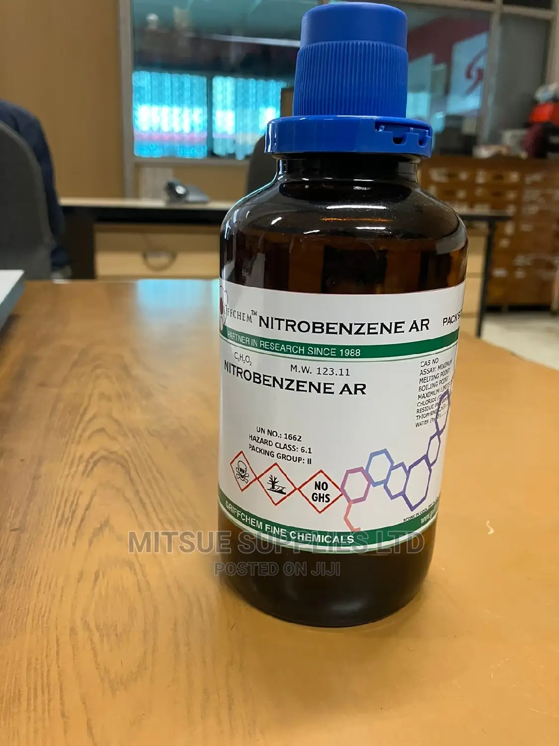 Nitrobenzene AR 500ml Griffchem